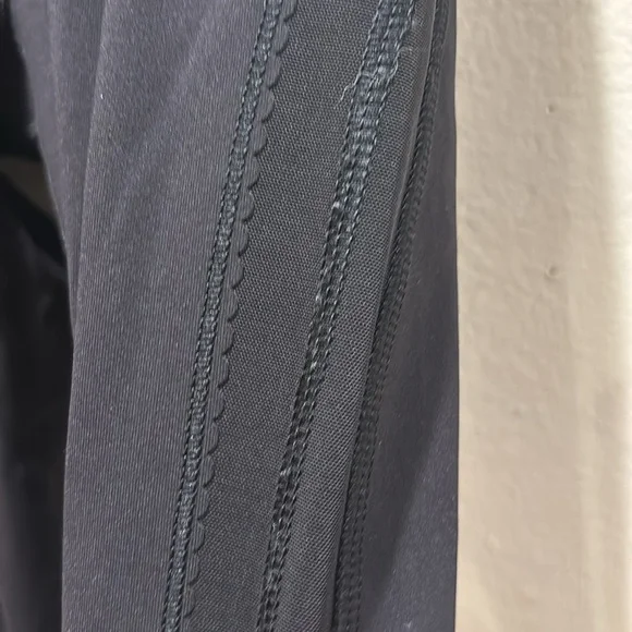 Lululemon Black High-Waisted Leggings - Picture 5 of 6